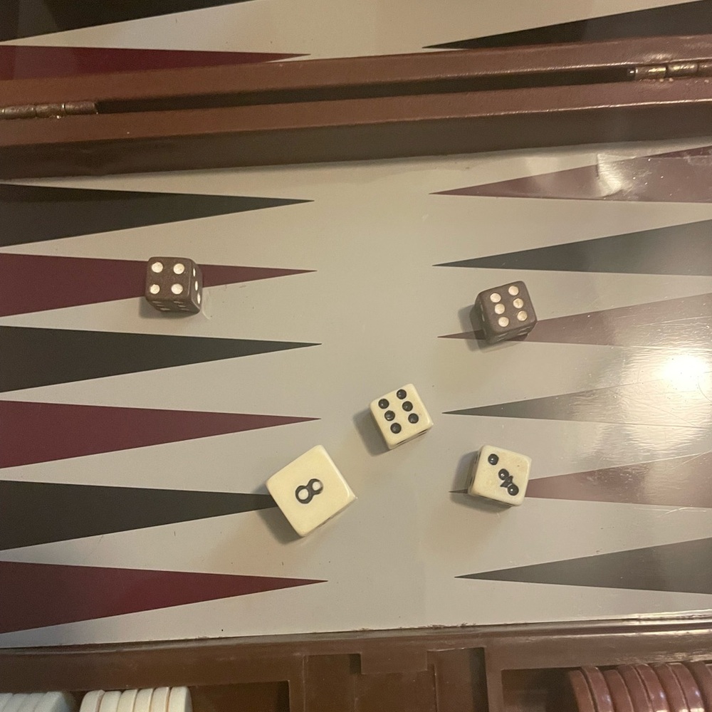 Mini Backgammon Game - Picture 4 of 12